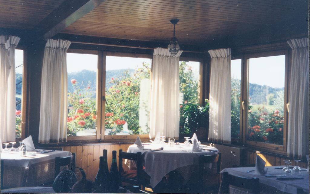 Albergo Ristorante Ai Pini Tarzo Esterno foto