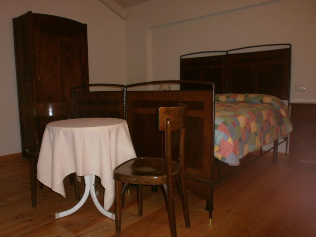 Albergo Ristorante Ai Pini Tarzo Esterno foto