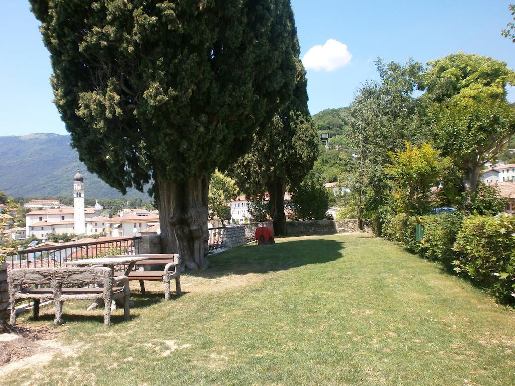 Albergo Ristorante Ai Pini Tarzo Esterno foto